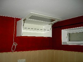 ...die Türe ist nun auch drin!!