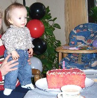 Geburstagskind mit Kuchen-kl.jpg