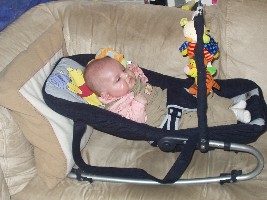 jana wie sie versucht sich hinzusetzen!!! ;-)