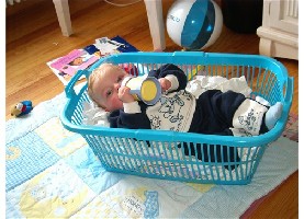 Ich helfe mama bei der Wäsche!