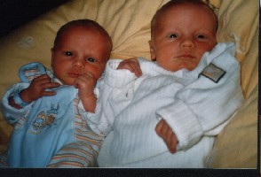 Meine Neffen ;-) KNUDDELIG!!