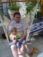 Micha macht es sich bequem.jpg