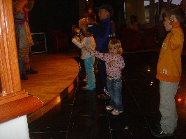 Lukas und Alina bei der Kinderdisco