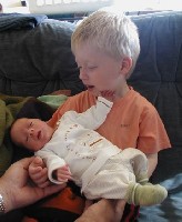 Der stolze &amp;quot;große&amp;quot; Bruder mit Marlon ...