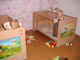 chaos im schlafzimmer. ist viel lustiger ne stofftierschlacht zu machen als zu schlafen.