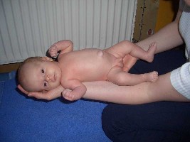 Felix geht bis zum ellenbogen.JPG