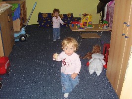 Ronja wieder mit &amp;gt;schönem Gesicht&amp;lt; und Emmis erstes Laufbild