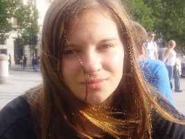 Charly kurz vor der Rückfahrt aus London: Müüüüde!!!