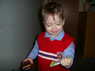 Da ich fleißig meine Schuhe geputzt habe, hat mir der Nikolaus auch etwas gebracht  :)