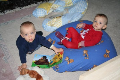 Los Mike, lies endlich was vor, ICH WARTE!!