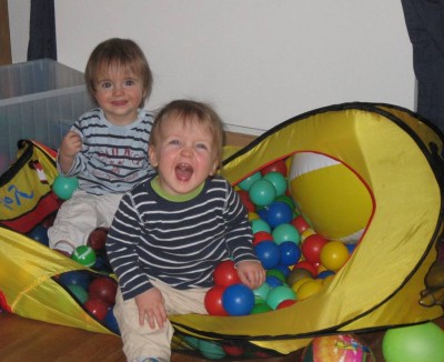 J+E vor dem Friseur.jpg