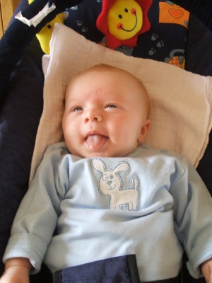 Bäh!!! Ihr könnt mich alle mal...sonstwo!!!! Hihi!!