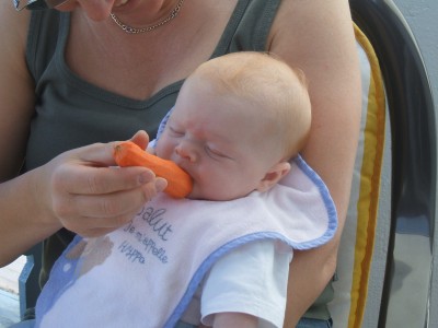 Ach Oma! Dann gibt doch mal richtig her das Möhrchen!!!