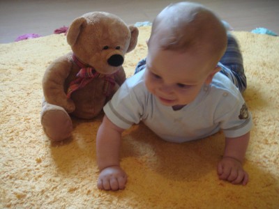 eine hand für miri und eine für baba.jpg