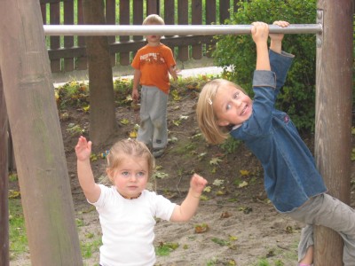 Die großen Mädels, Lena und Emelie