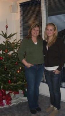 Weihnachten 2007 - Biene und Ninchen.jpg