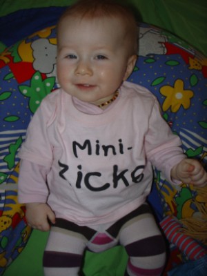 Unsere Mini-Zicke !!