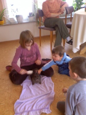 Ich bin ganz lieb zum Häschen!!!