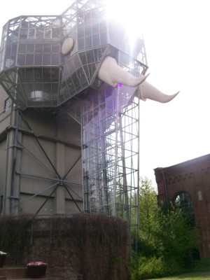 Schloss Dankern 2008 und Baum Fällen am WoWa 266.JPG