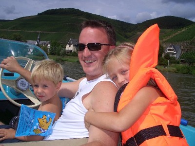 Eine &amp;quot;Motorjacht&amp;quot; ahben wir auch ;)