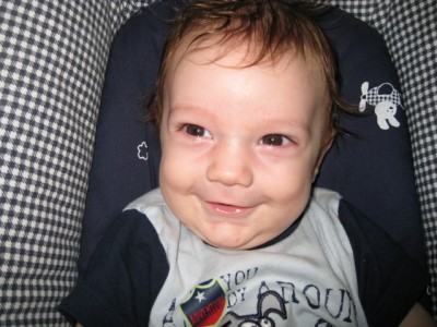 Ich kann meinen ganzen Charme spielen lassen und die Frauen jetzt schon um den Finger wickeln ;-)))