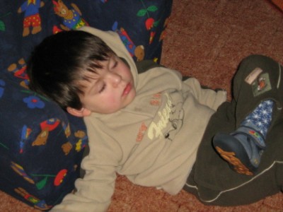 Völlig kaputt, weil ich keinen Mittagschlaf im Bett machen will!