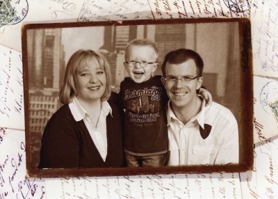 Familie 2009 sepia Postkarte Internet.jpg