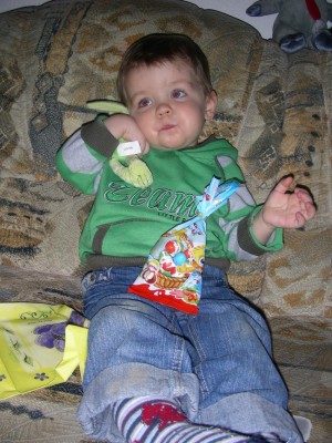 er hat schon ein Osterpäckchen bekommen