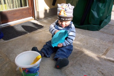 auf der Terrasse im Sonnenschein