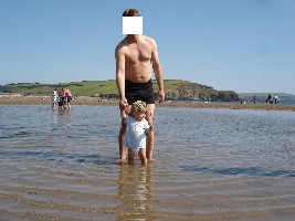 Am Strand mit Papa