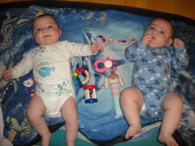 links Michelle, rechts Sarina