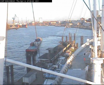 Hafen mit Sonne am Morgen