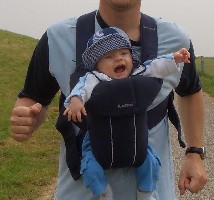 Zieleinlauf im Babybjörn.jpg