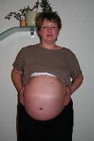 Komischer,schiefer Bauch ;-))