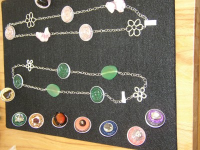 Kapselketten und Ringe