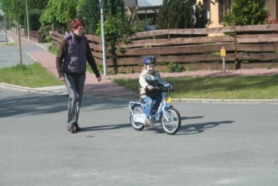 Yannis und sein Fahrrad 013.jpg klein.jpg