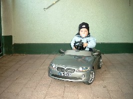 Auto fahren ist sooo toll :-)