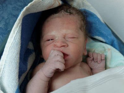 Anisia kurz nach der Geburt