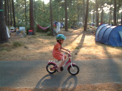 Yara fährt jetzt endlich Fahrad