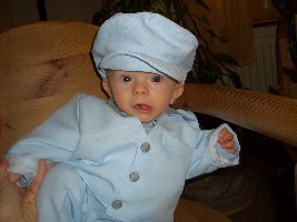 Taufanzug-kl.1.JPG