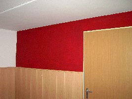 ..so die Wand ist fertig... (hinter der Türe ist der Fitnessraum)!!
<br />Es ist noch ne Menge zu tun!! Weitere Bildr folgen in den kommenden Tagen!!