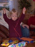 Eeeendlich packt sie was aus !